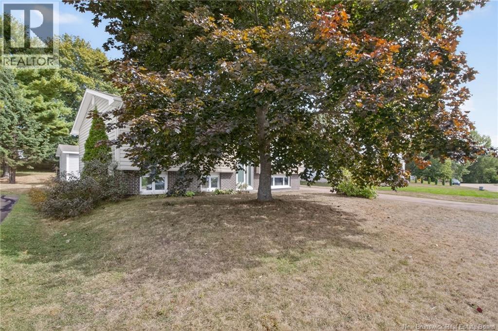 598 Guy - Photo 2 of 47, Dieppe, New Brunswick