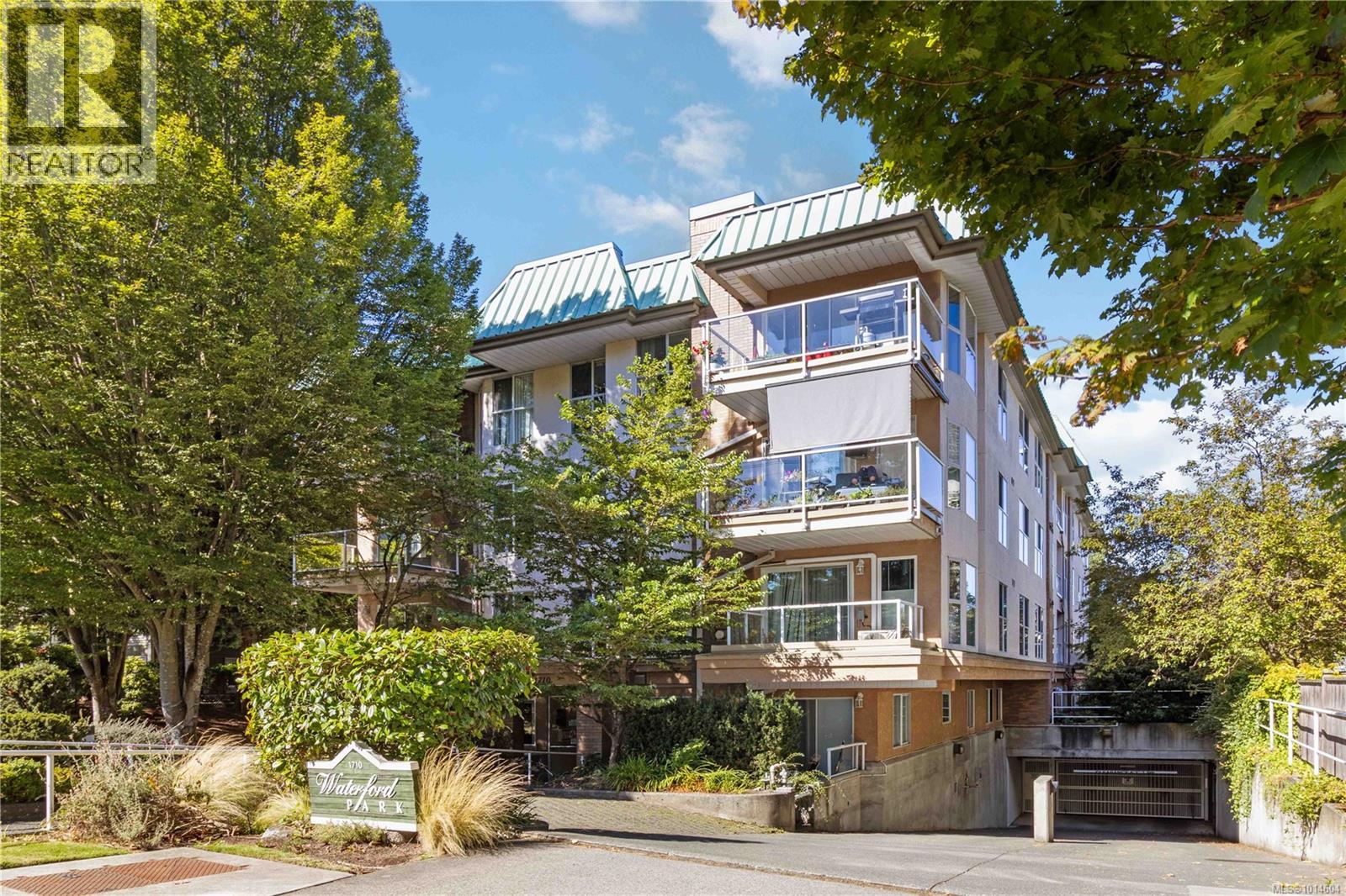 302 1710 Fort Street, Victoria