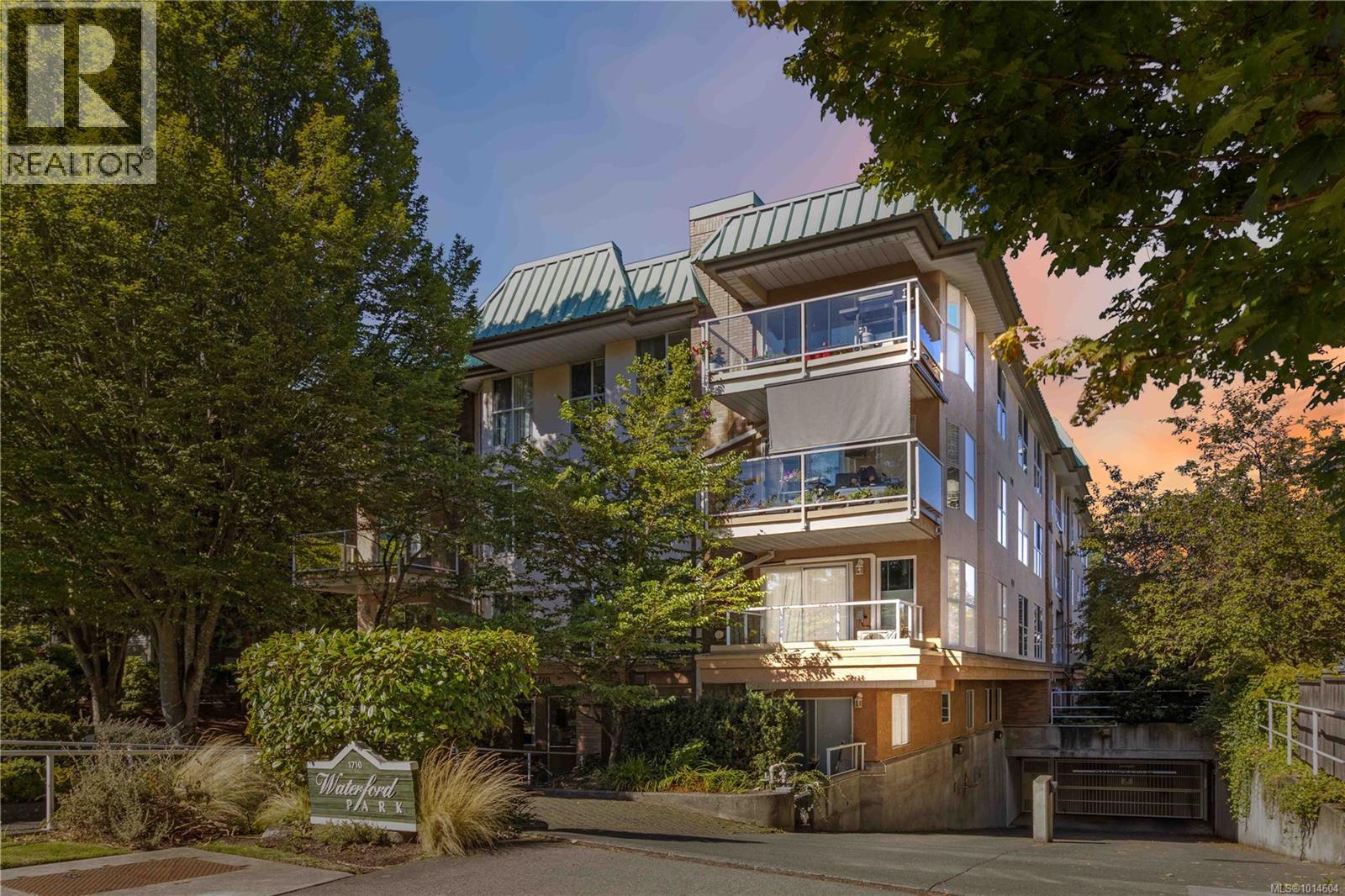 302 1710 Fort Street, Victoria