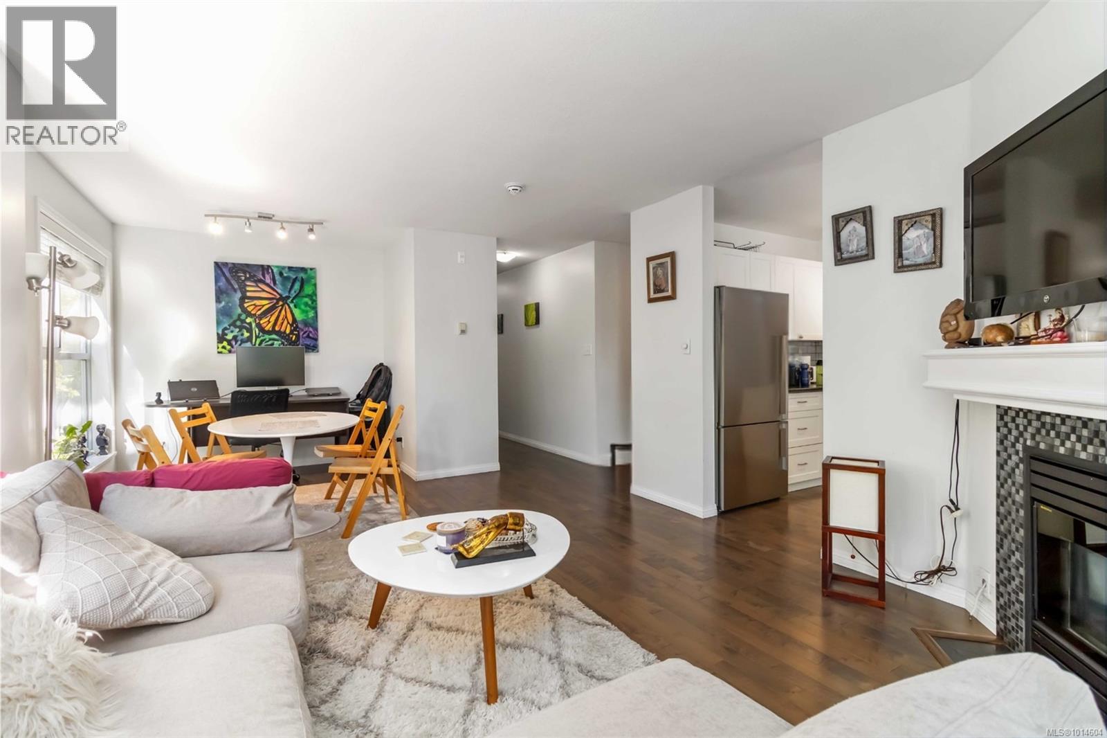 302 1710 Fort Street, Victoria