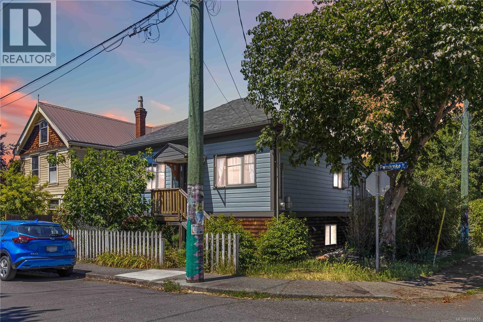  1334 Pembroke Street, Victoria