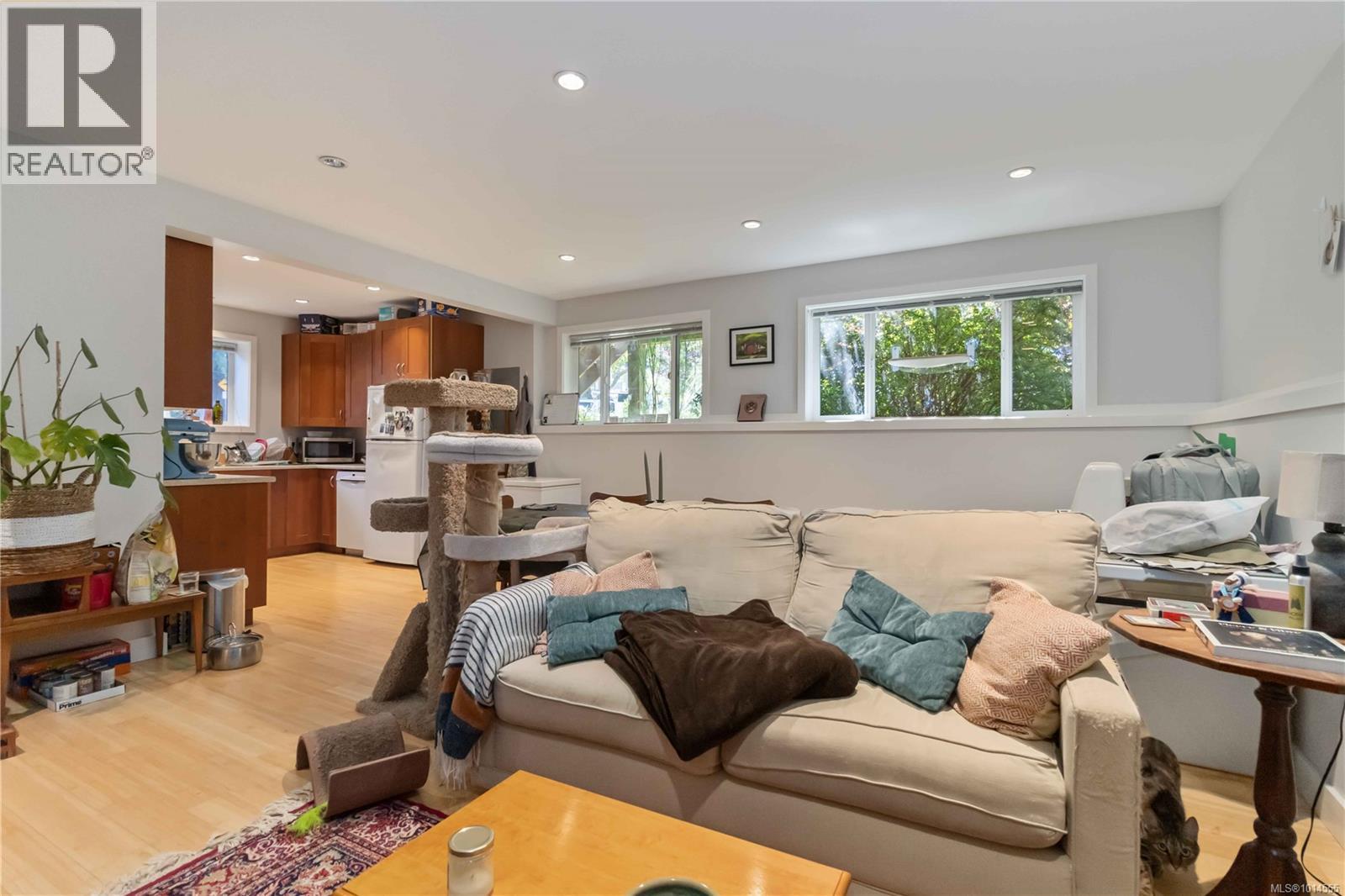  1334 Pembroke Street, Victoria