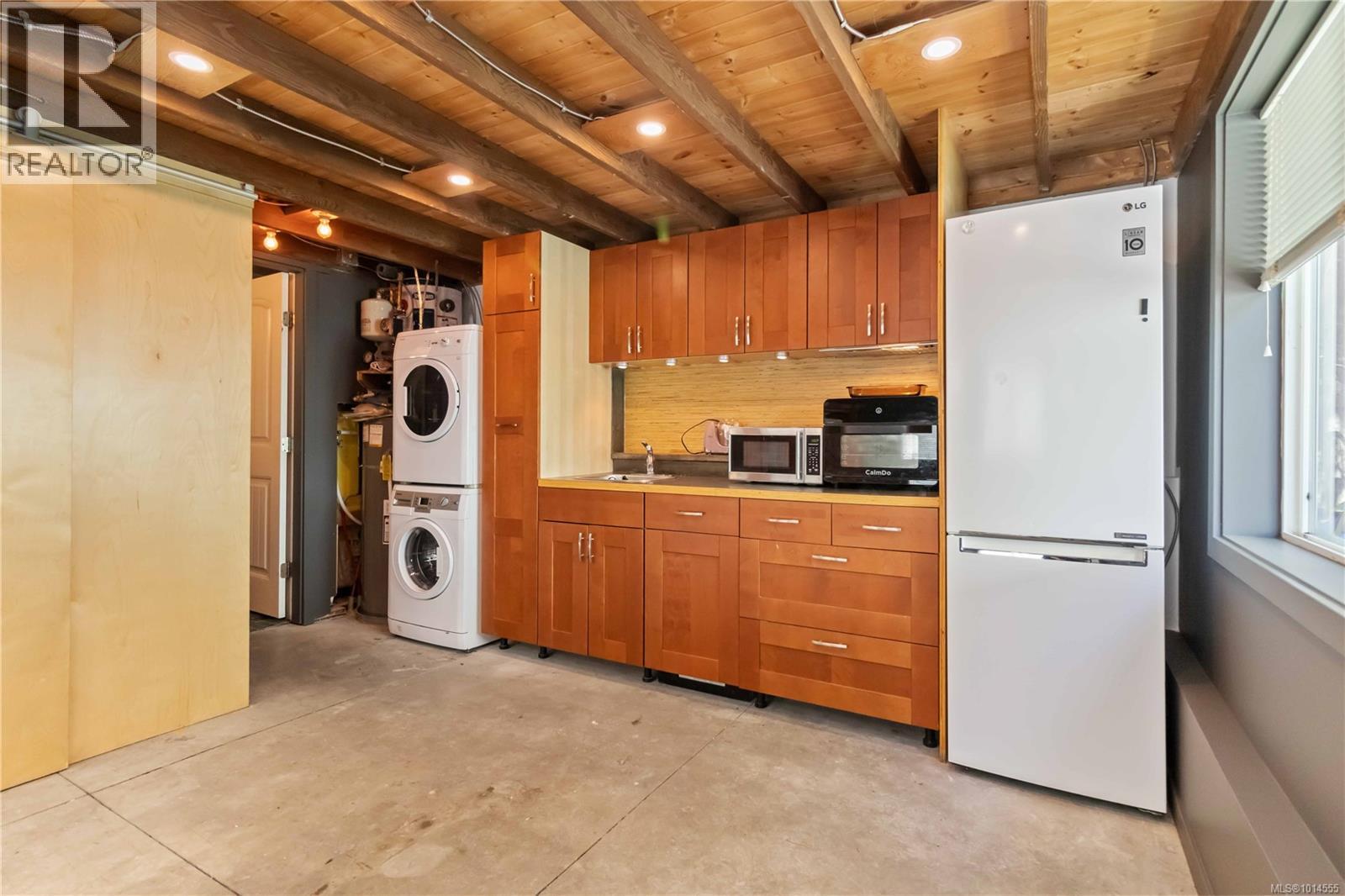  1334 Pembroke Street, Victoria