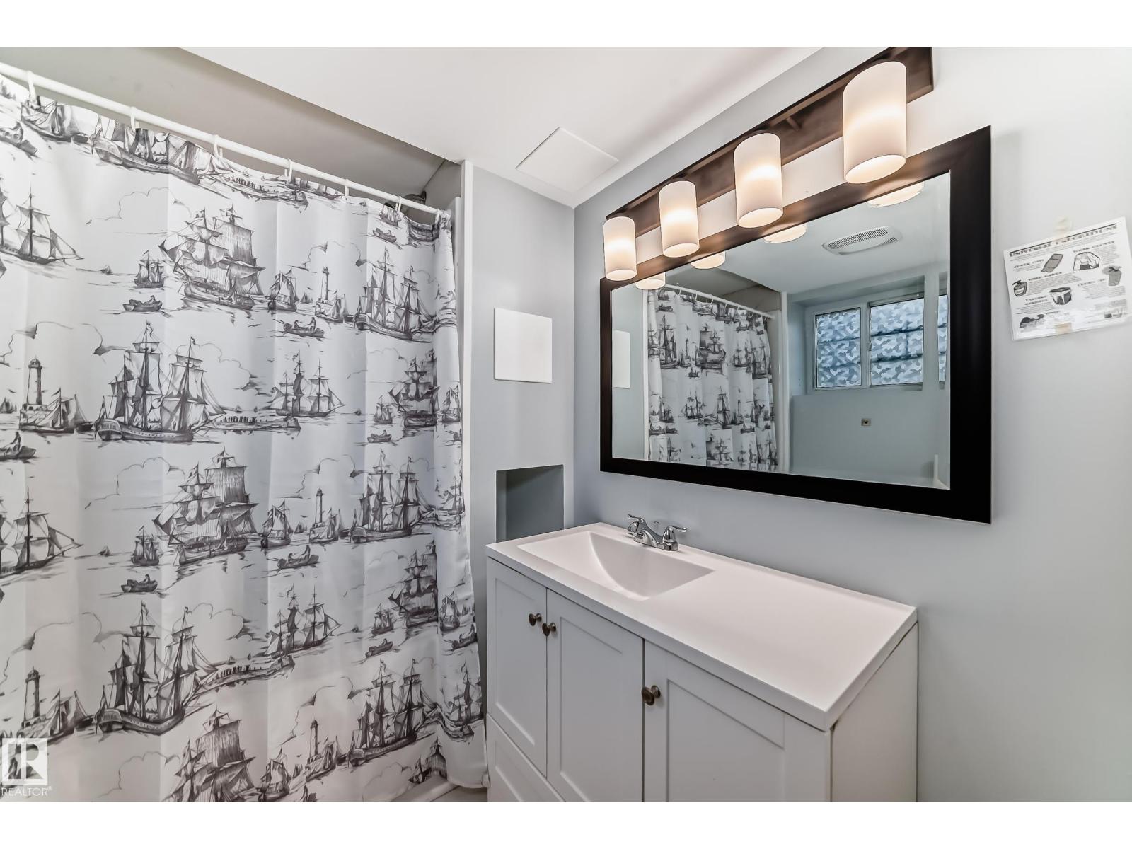 11951 77 ST NW NW, Edmonton