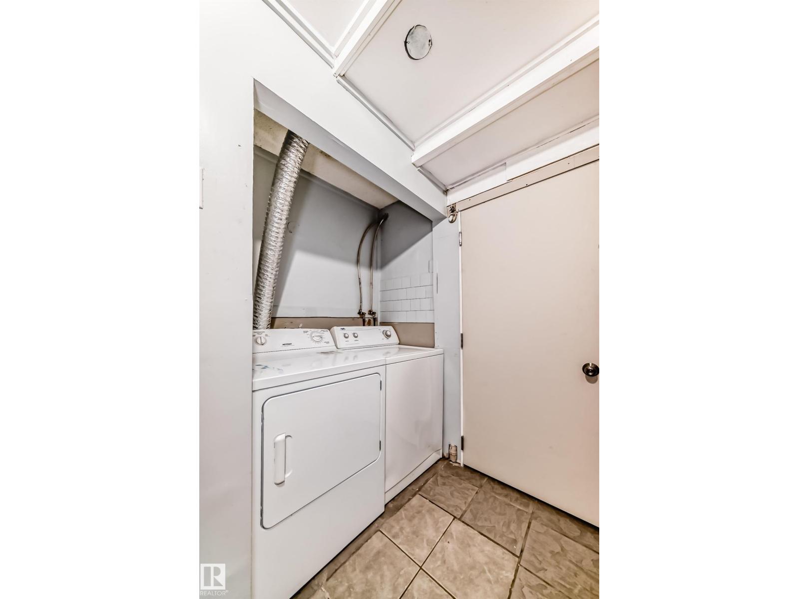 11951 77 ST NW NW, Edmonton