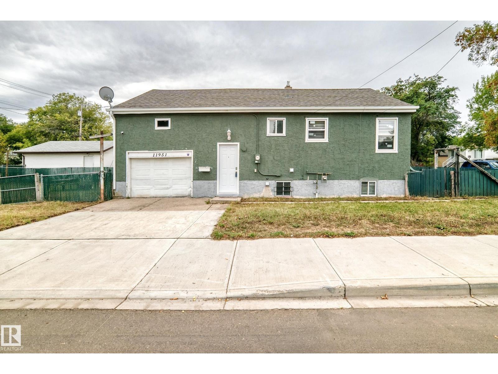 11951 77 ST NW NW, Edmonton