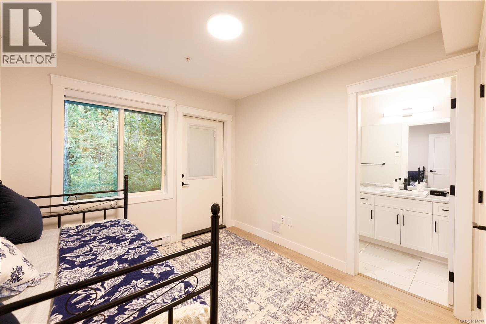 102 600 Ninth St, Nanaimo