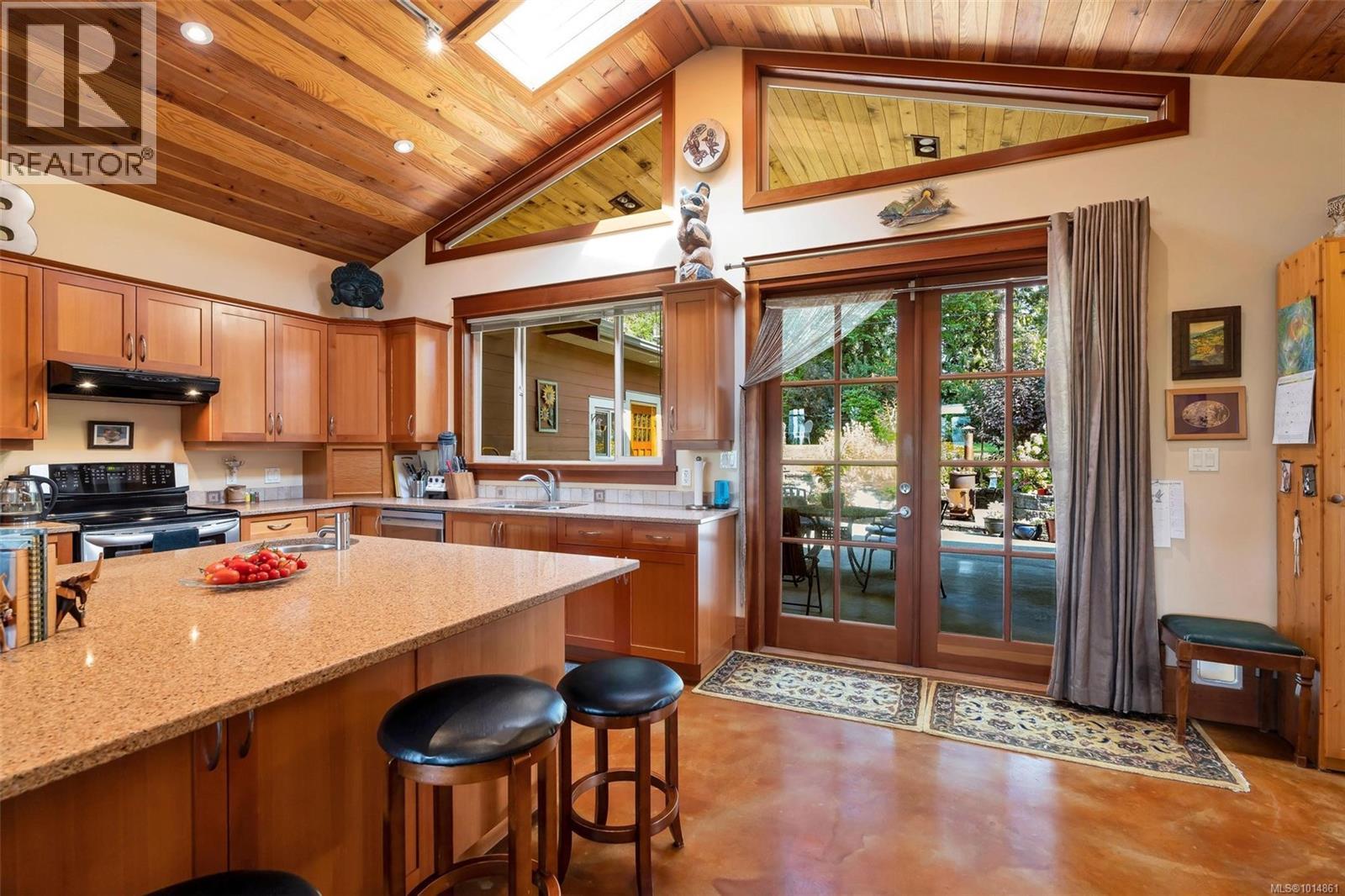 1870 Munsie Rd, Shawnigan Lake