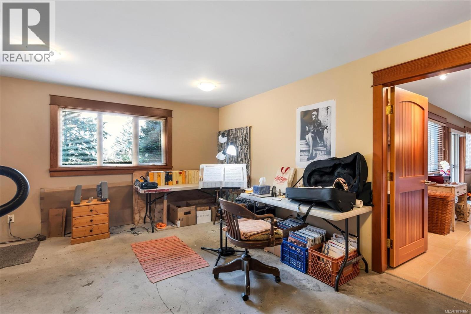 1870 Munsie Rd, Shawnigan Lake