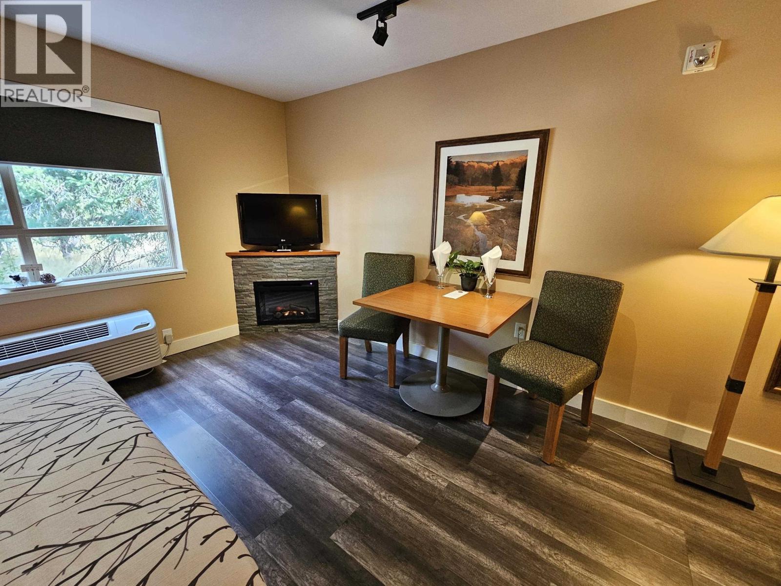 105 1490 HIGHWAY 99, Pemberton