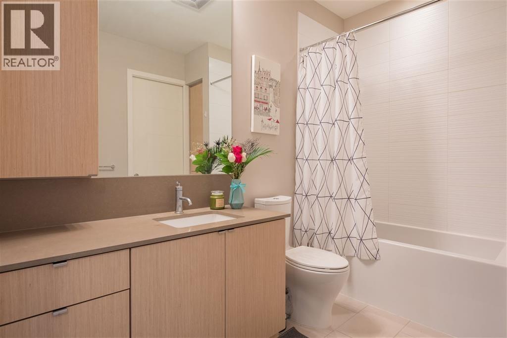 3FL 262 SALTER STREET, New Westminster