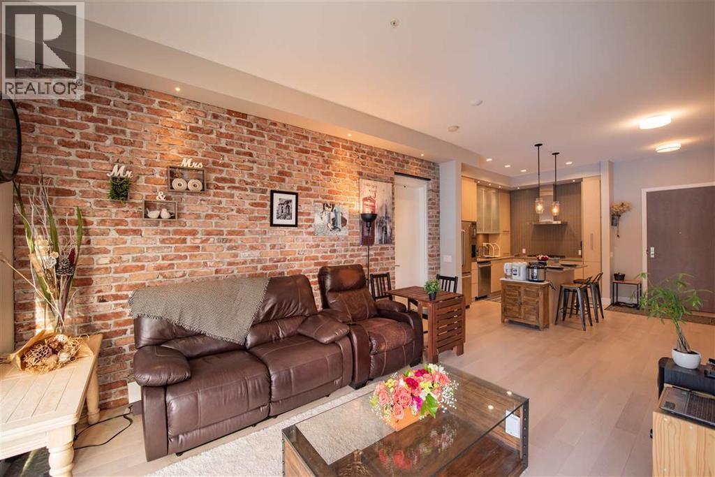 3FL 262 SALTER STREET, New Westminster