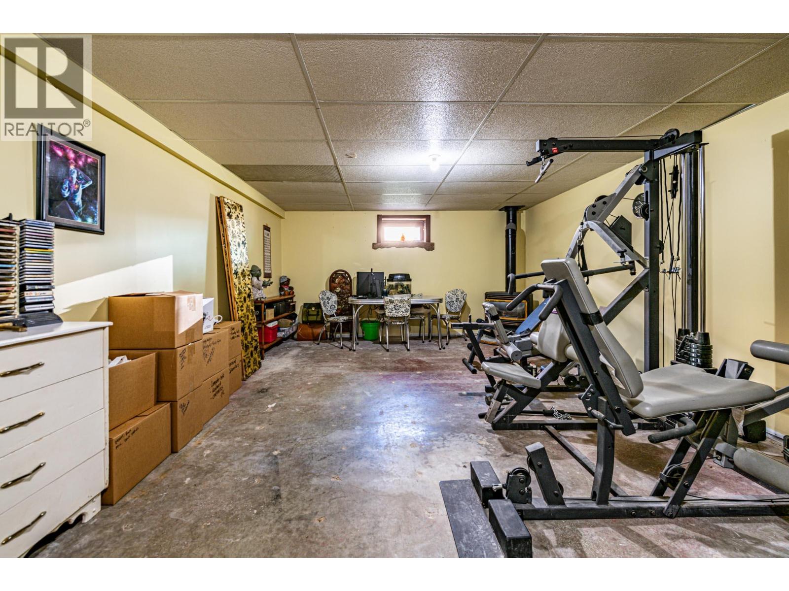 804 Cedar Avenue, Salmo