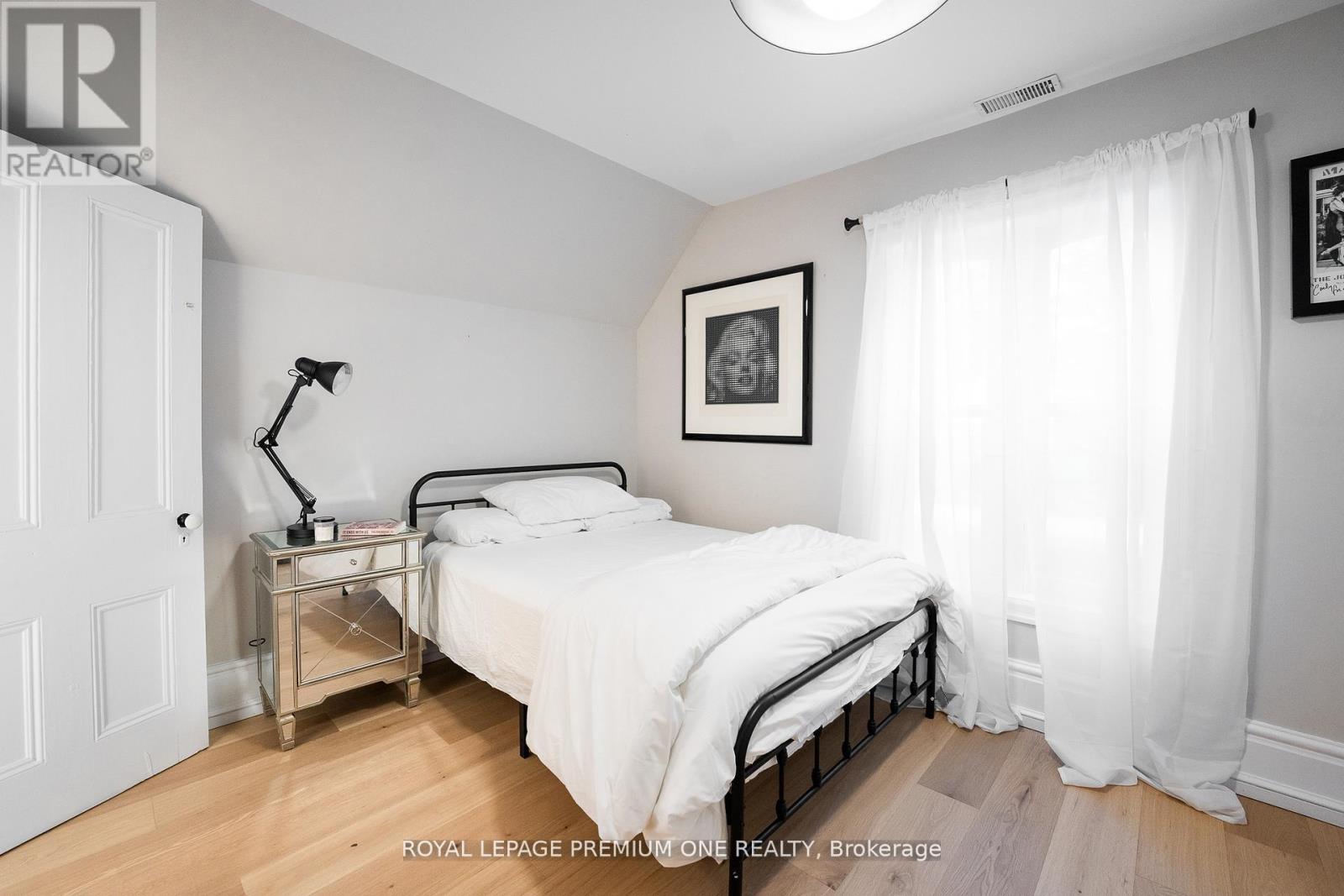 Single Family House for Sale in  HEART LAKE ROAD Caledon (Inglewood) 