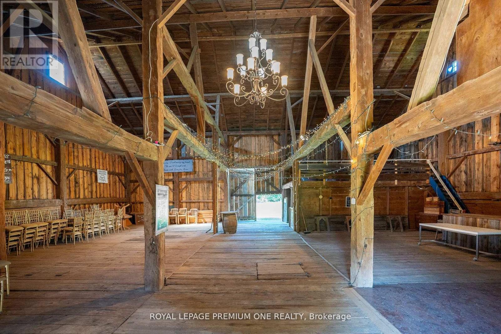 Single Family House for Sale in  HEART LAKE ROAD Caledon (Inglewood) 