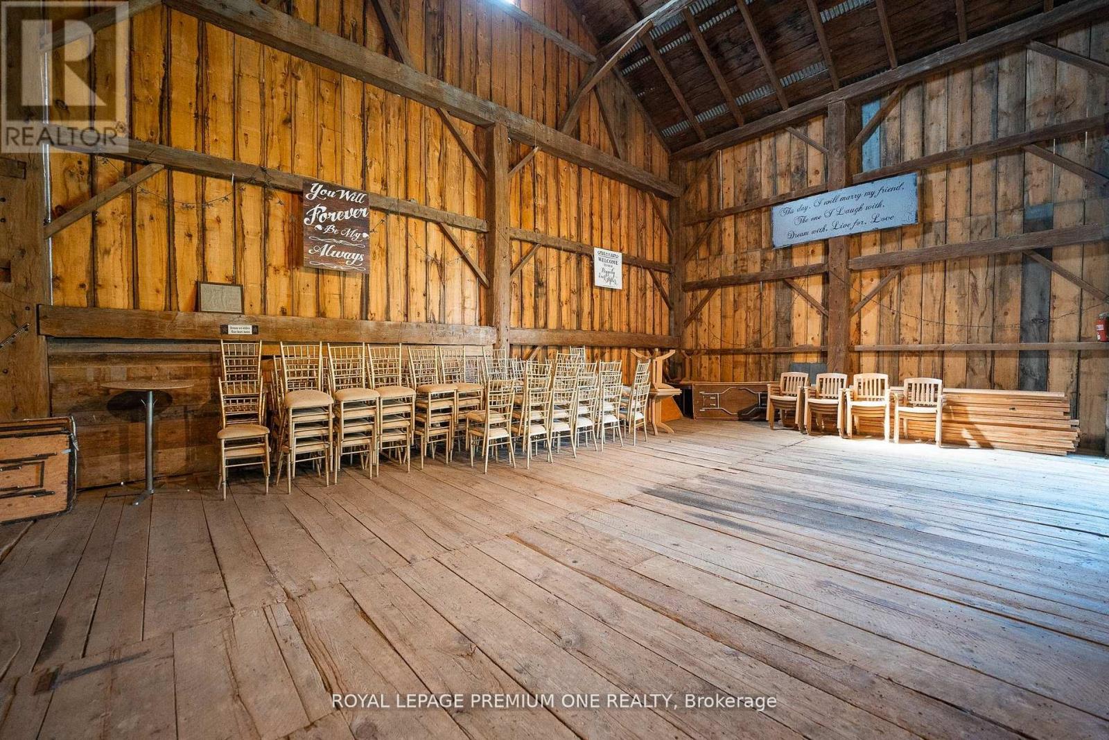 Single Family House for Sale in  HEART LAKE ROAD Caledon (Inglewood) 