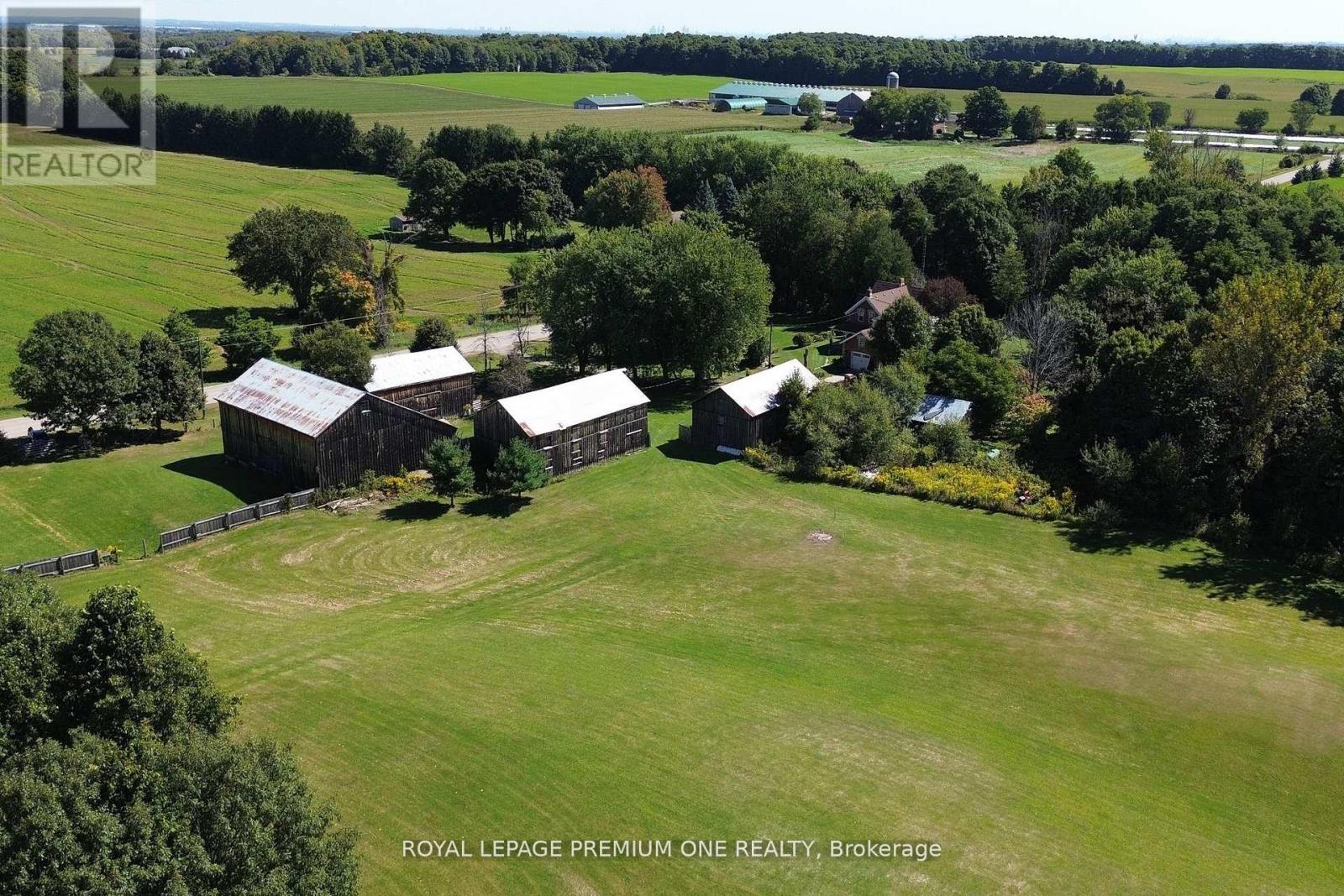 Single Family House for Sale in  HEART LAKE ROAD Caledon (Inglewood) 