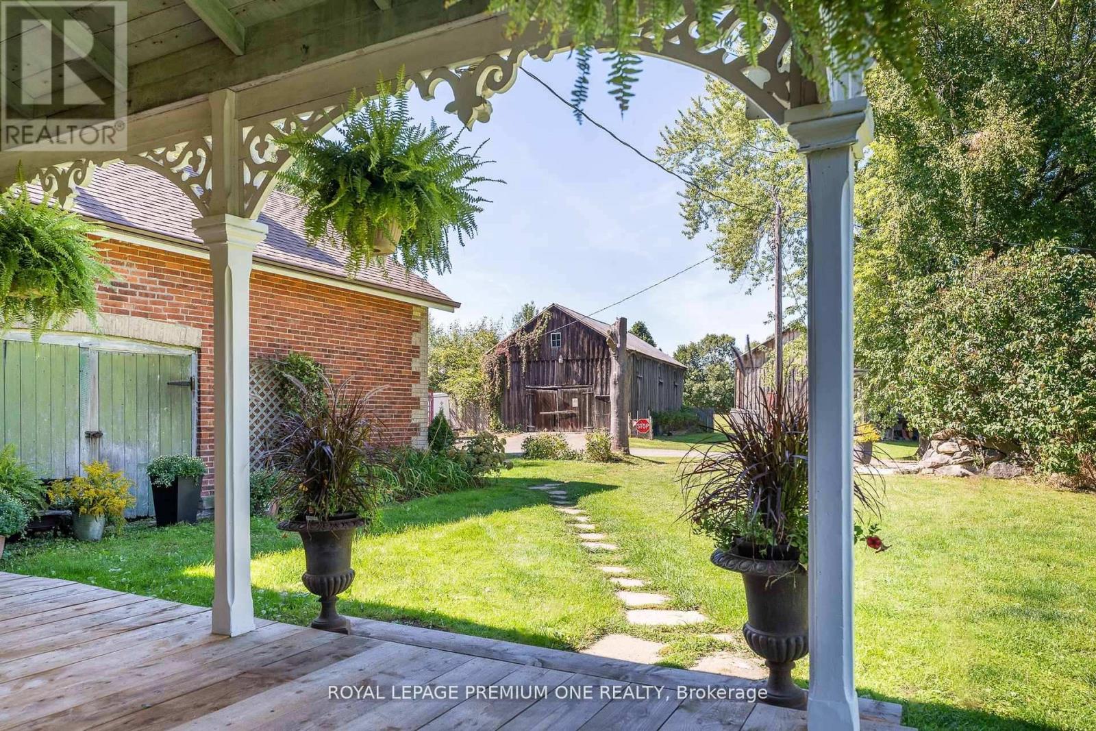 Single Family House for Sale in  HEART LAKE ROAD Caledon (Inglewood) 