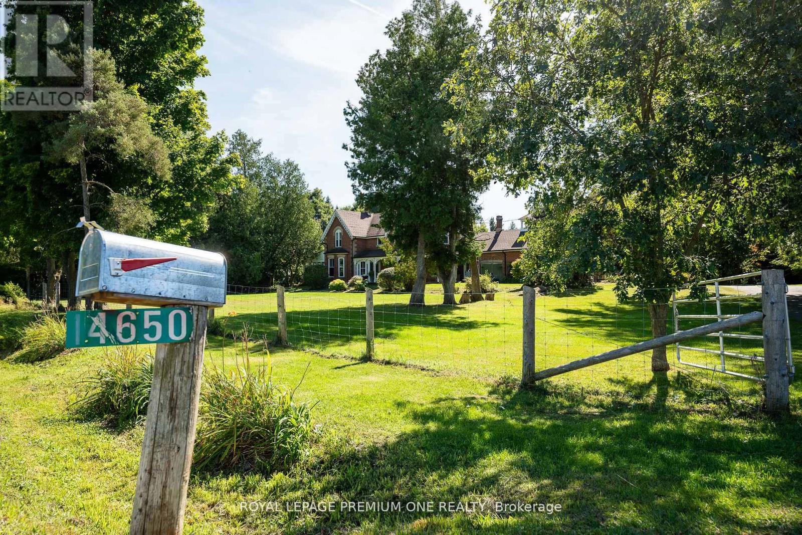 Single Family House for Sale in  HEART LAKE ROAD Caledon (Inglewood) 