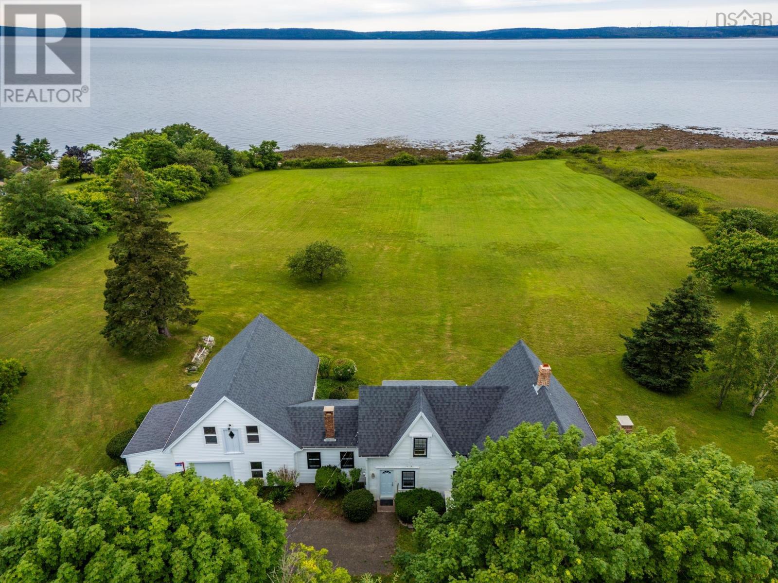 Property photo of 7227 Highway 101