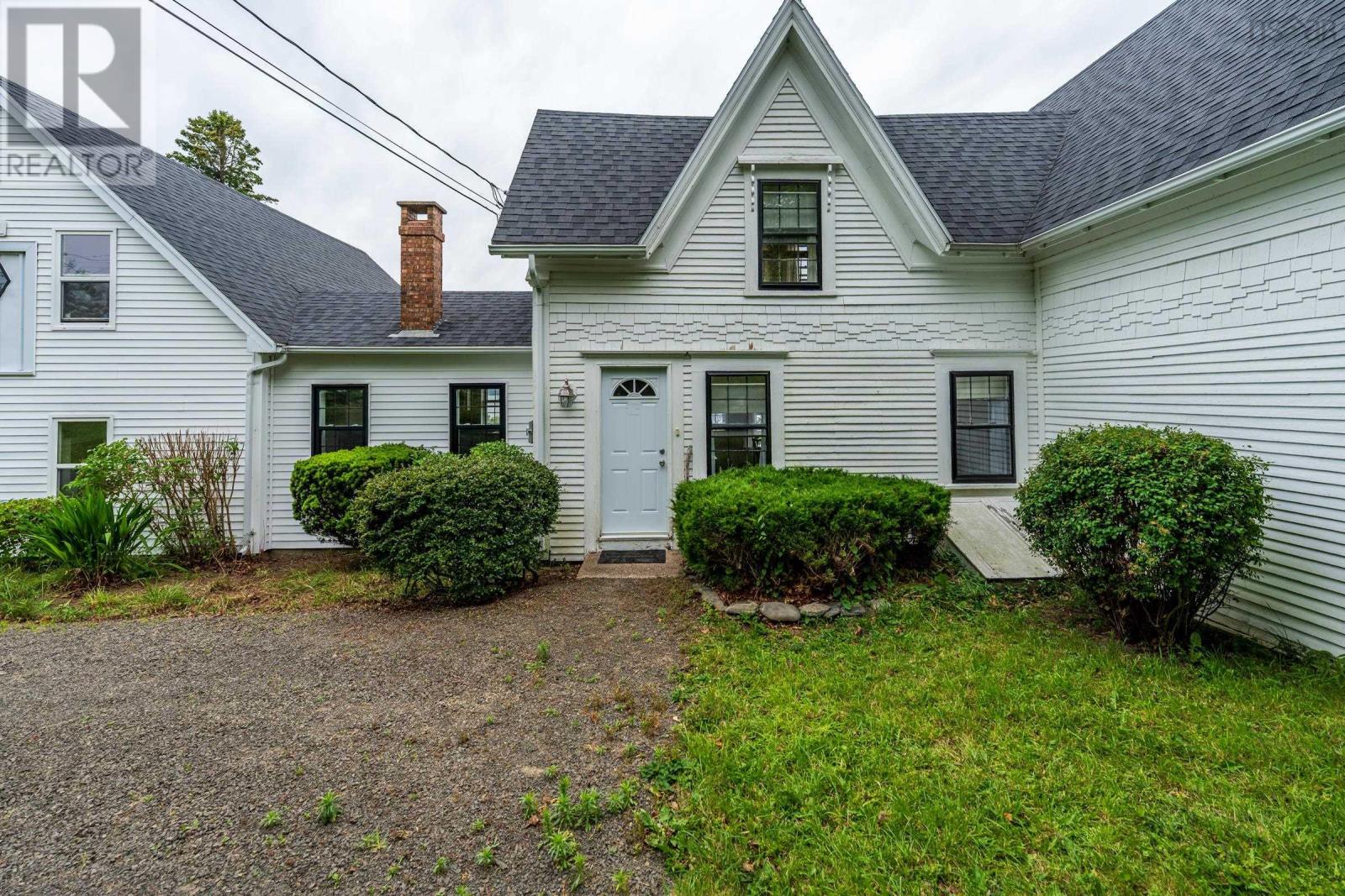 Property 34 of 42 of 7227 Highway 101