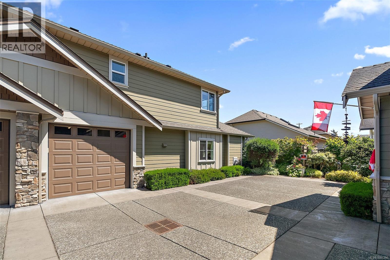 4 2449 Malaview Ave, Sidney