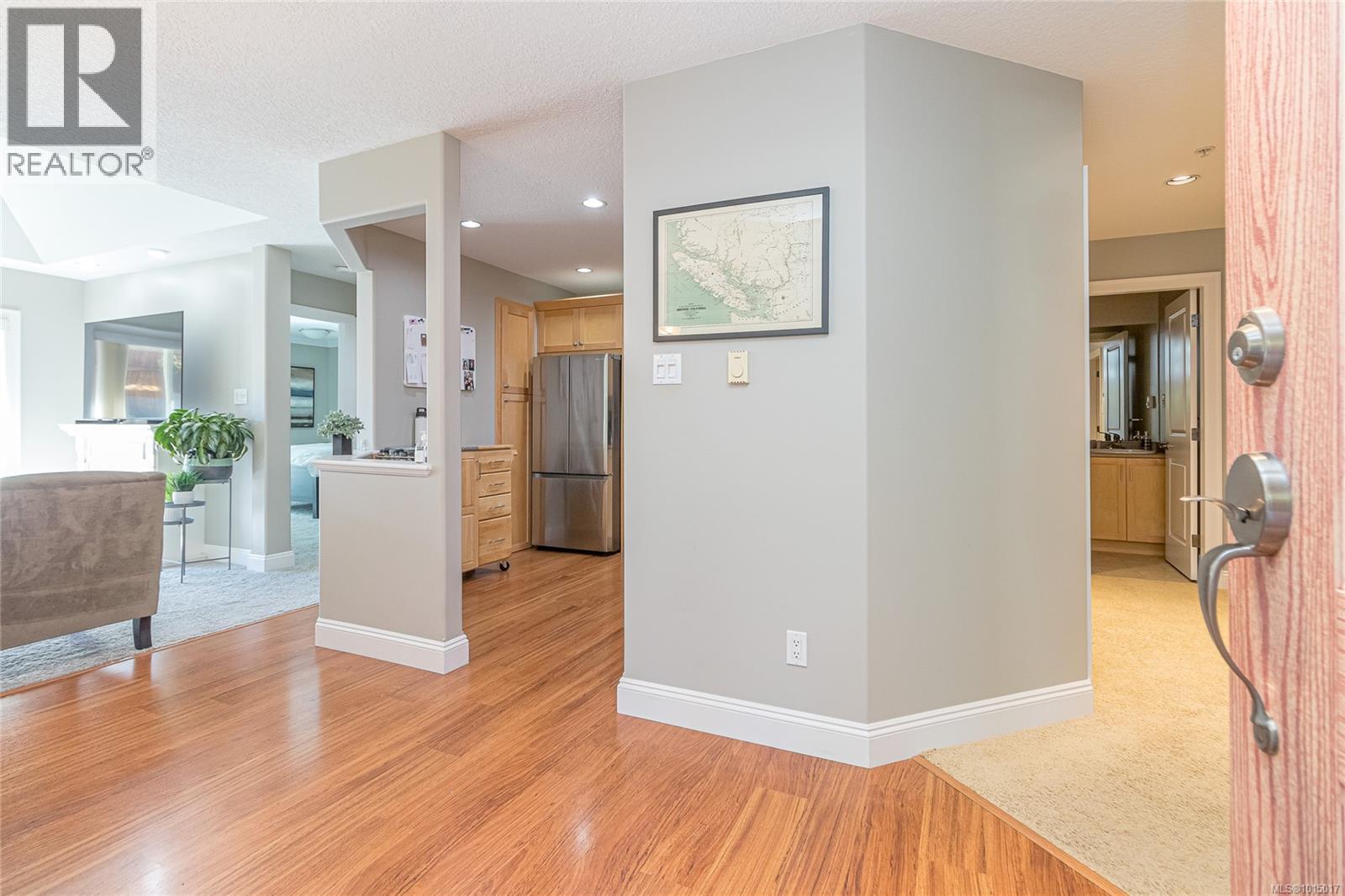 3 340 Young St, Parksville