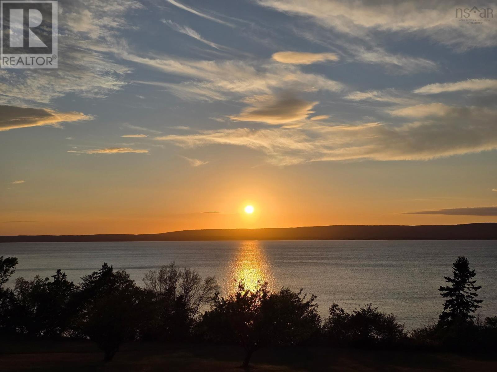 Property 20 of 44 of 3359 West bay Rd