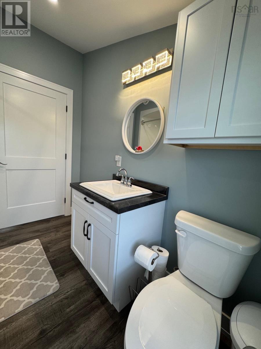 Property 42 of 44 of 3359 West bay Rd