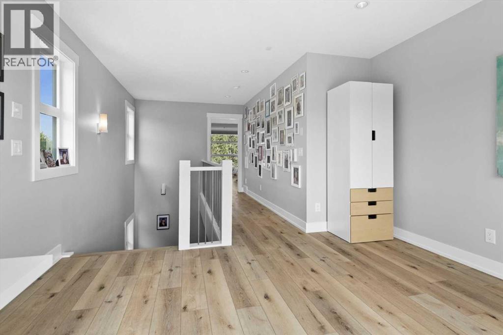 Single Family House for Sale in   Street NW Banff Trail Calgary 