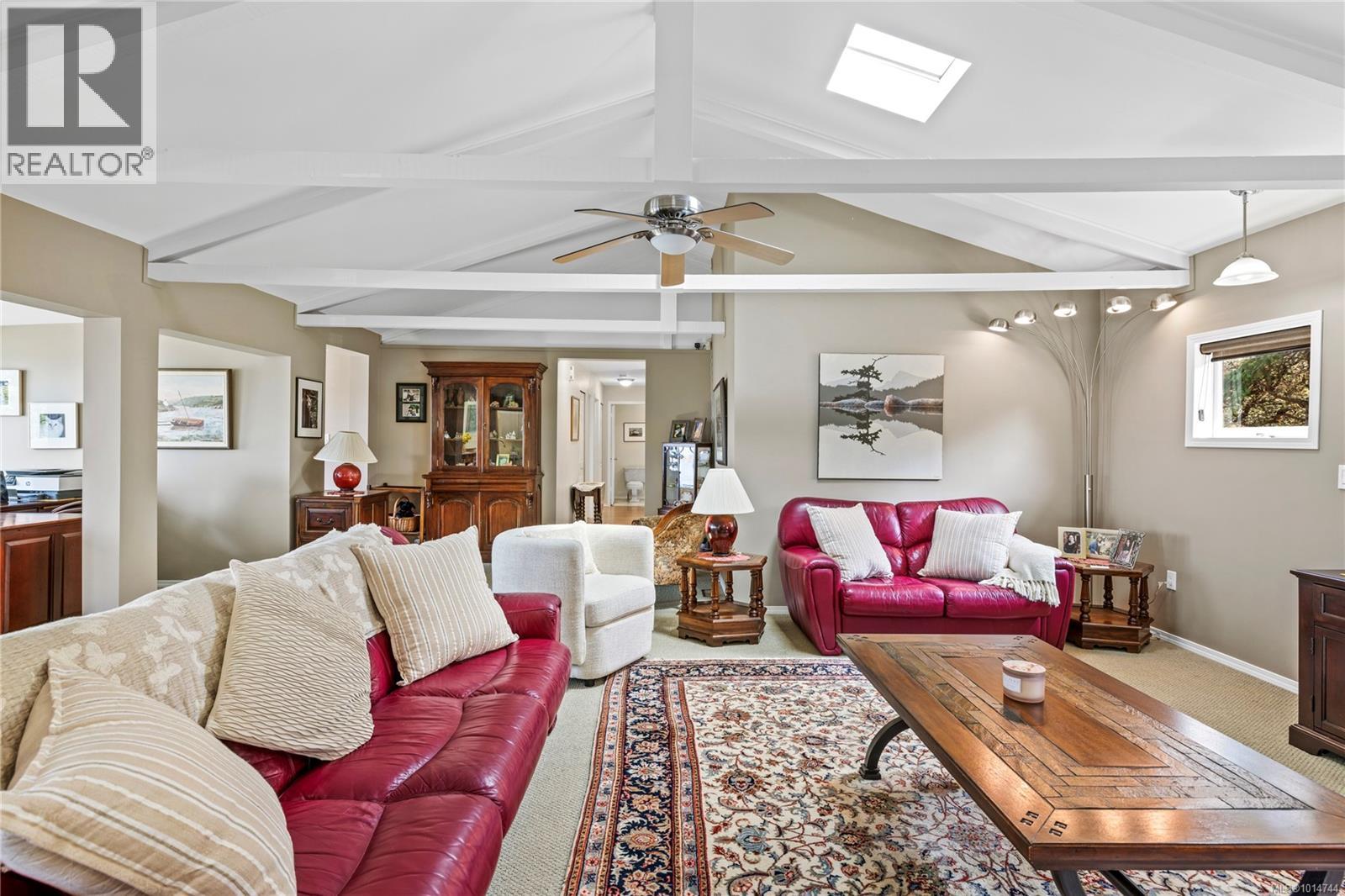 3022 Park Pl, Nanoose Bay