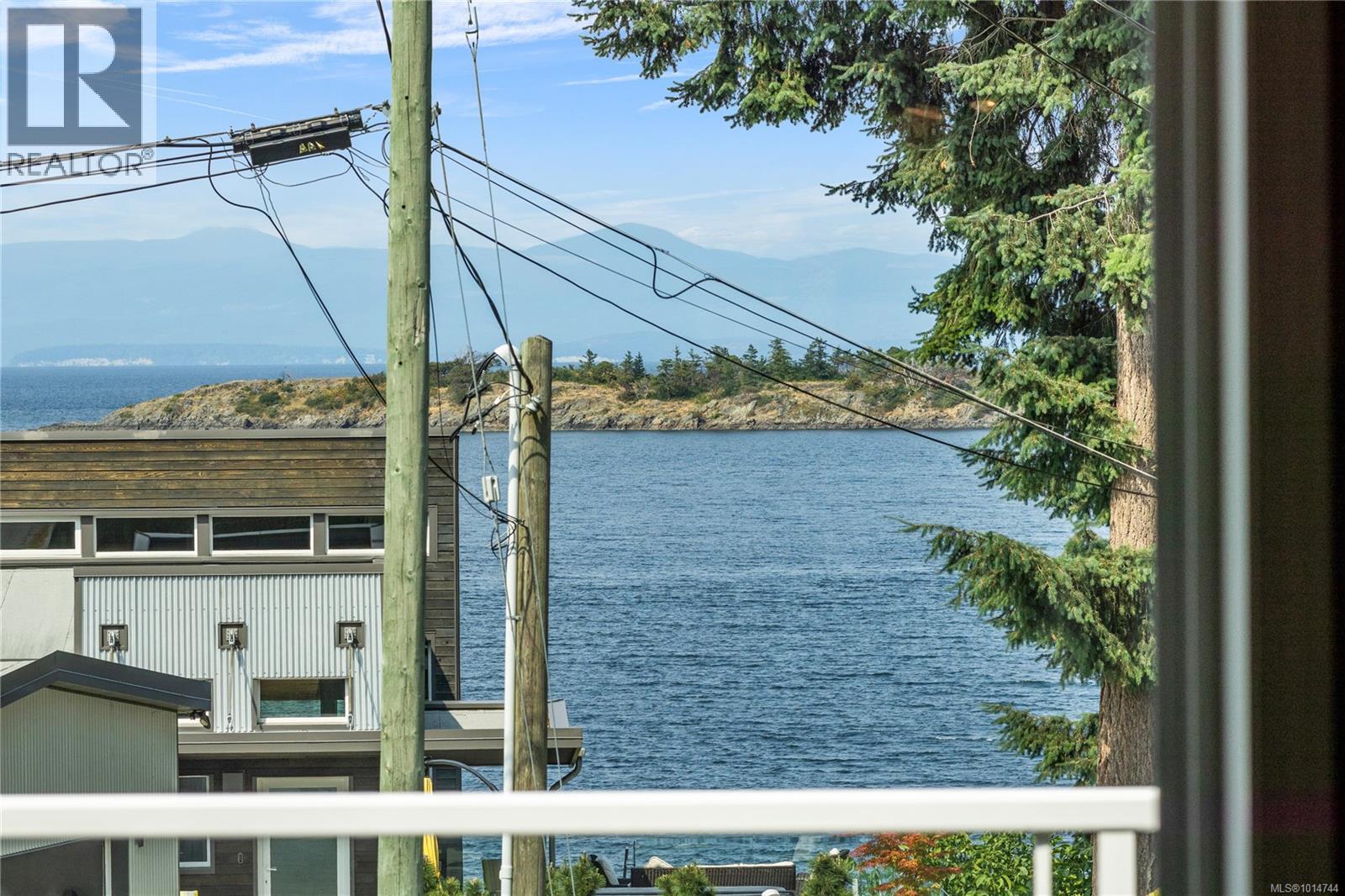 3022 Park Pl, Nanoose Bay