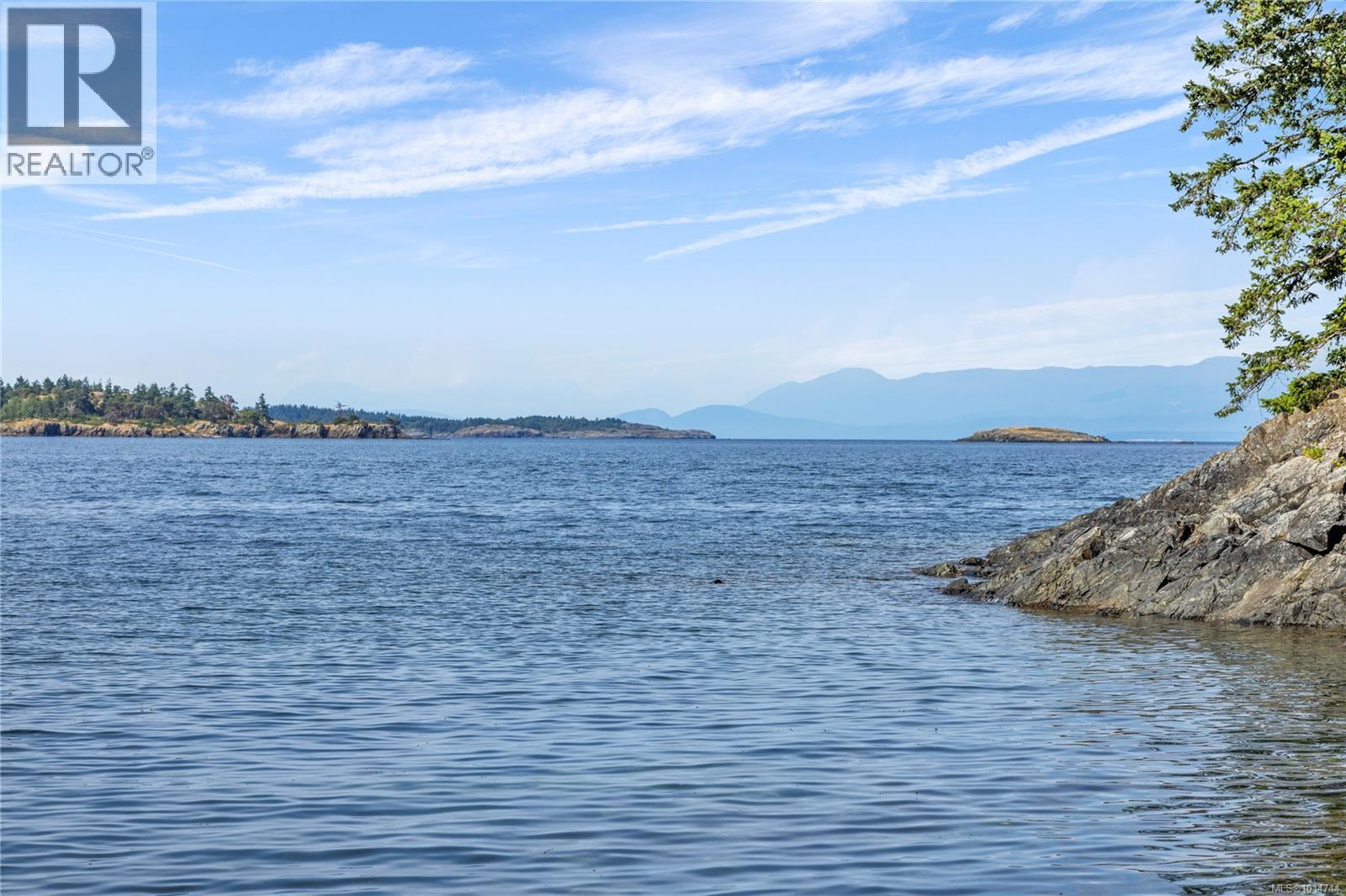 3022 Park Pl, Nanoose Bay