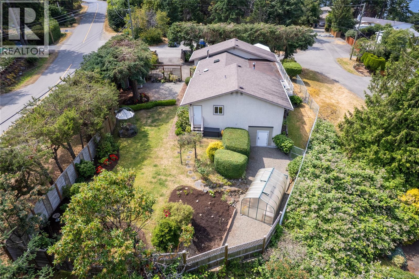 3022 Park Pl, Nanoose Bay