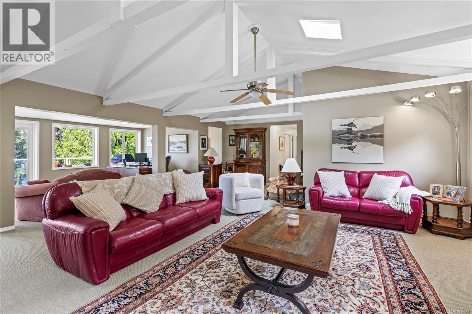 3022 Park Pl, Nanoose Bay