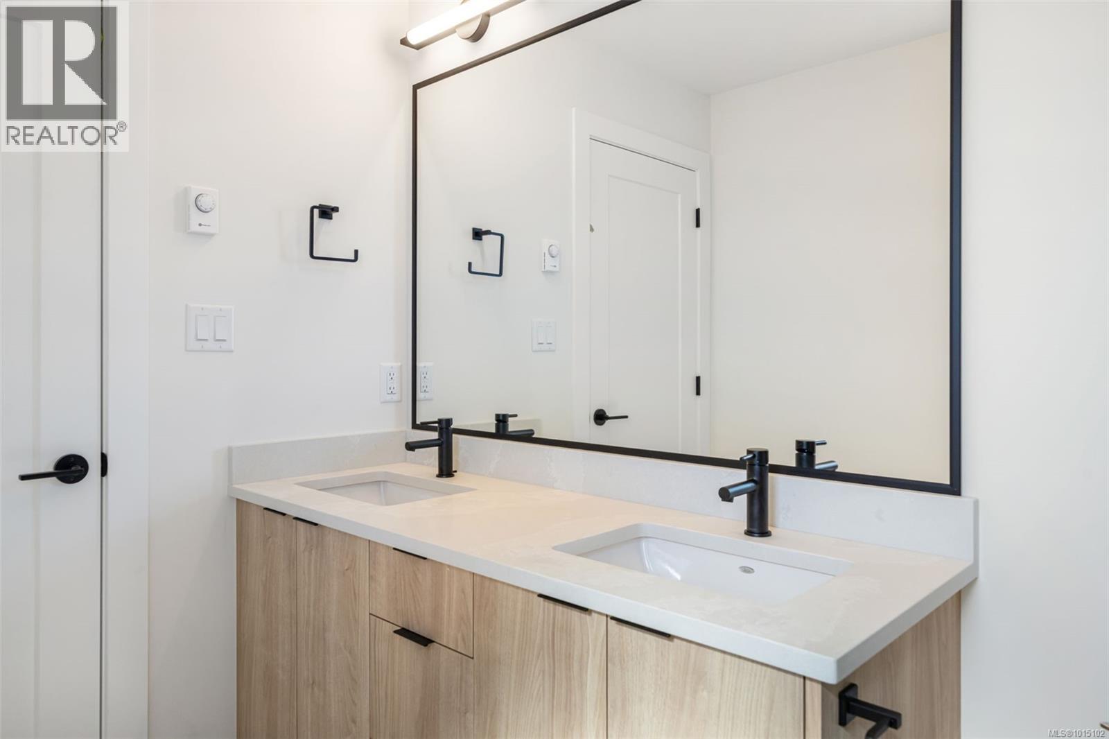 1433 Dolomite Ridge, Langford