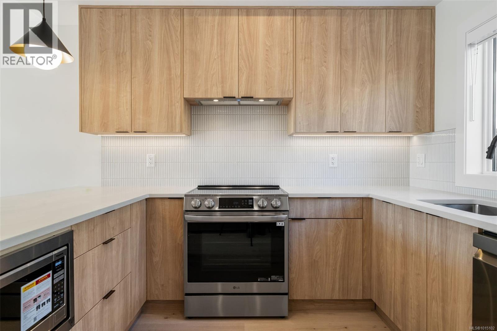 1433 Dolomite Ridge, Langford