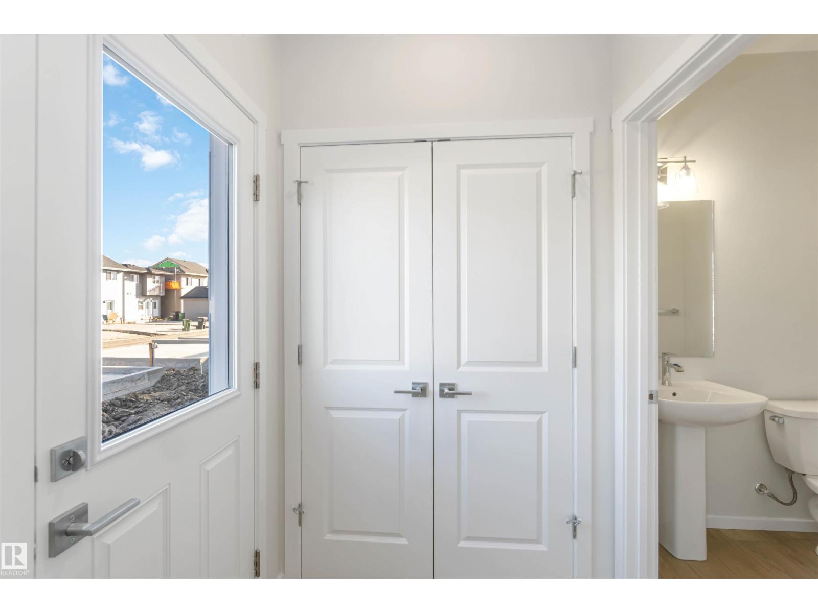 18940 28 AV NW NW, Edmonton