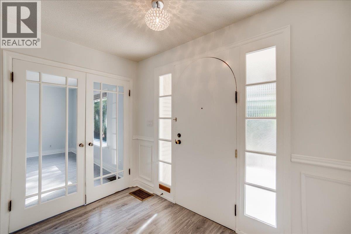 821 Gordon Street - 7