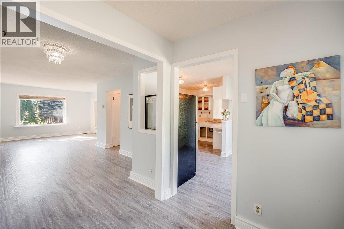 821 Gordon Street - 27