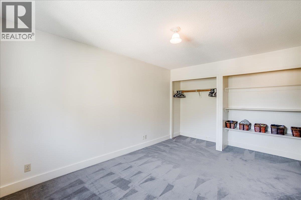 821 Gordon Street - 44