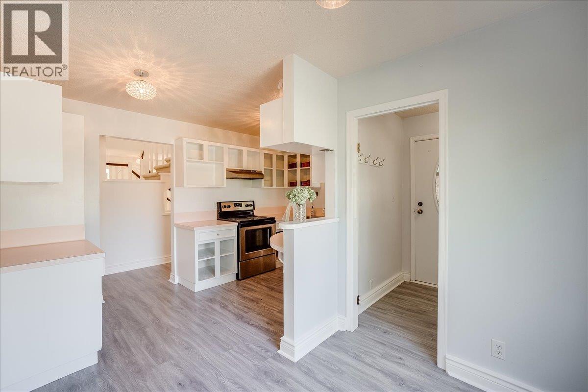 821 Gordon Street - 21
