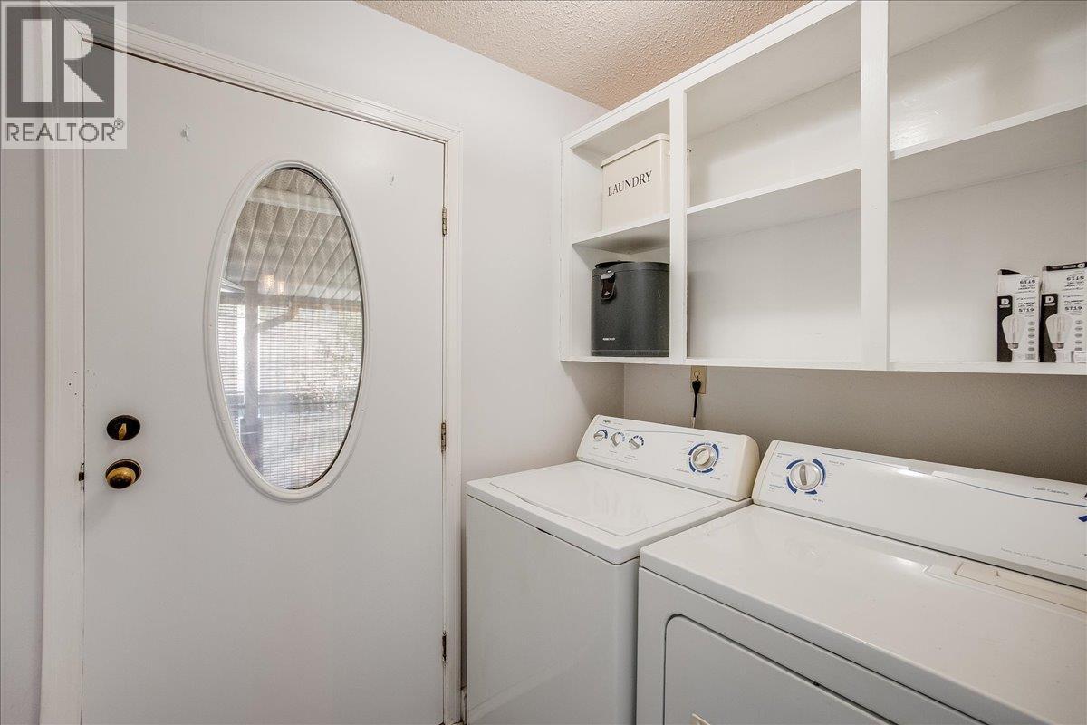 821 Gordon Street - 23