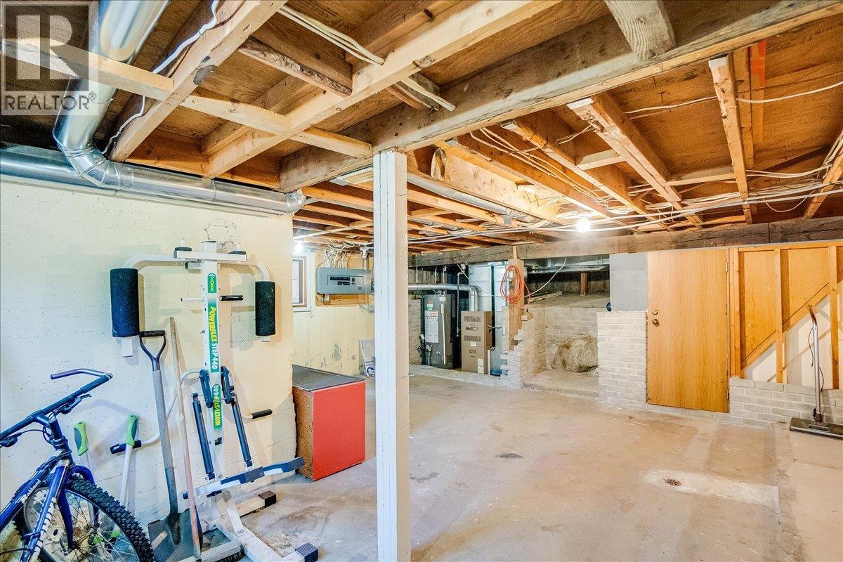 821 Gordon Street - 56