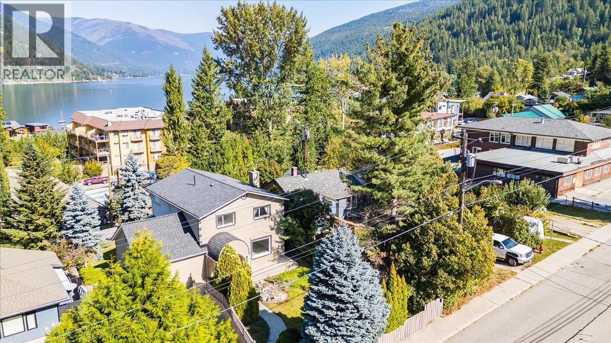 821 Gordon Street - 5