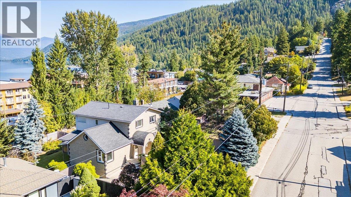 821 Gordon Street - 63