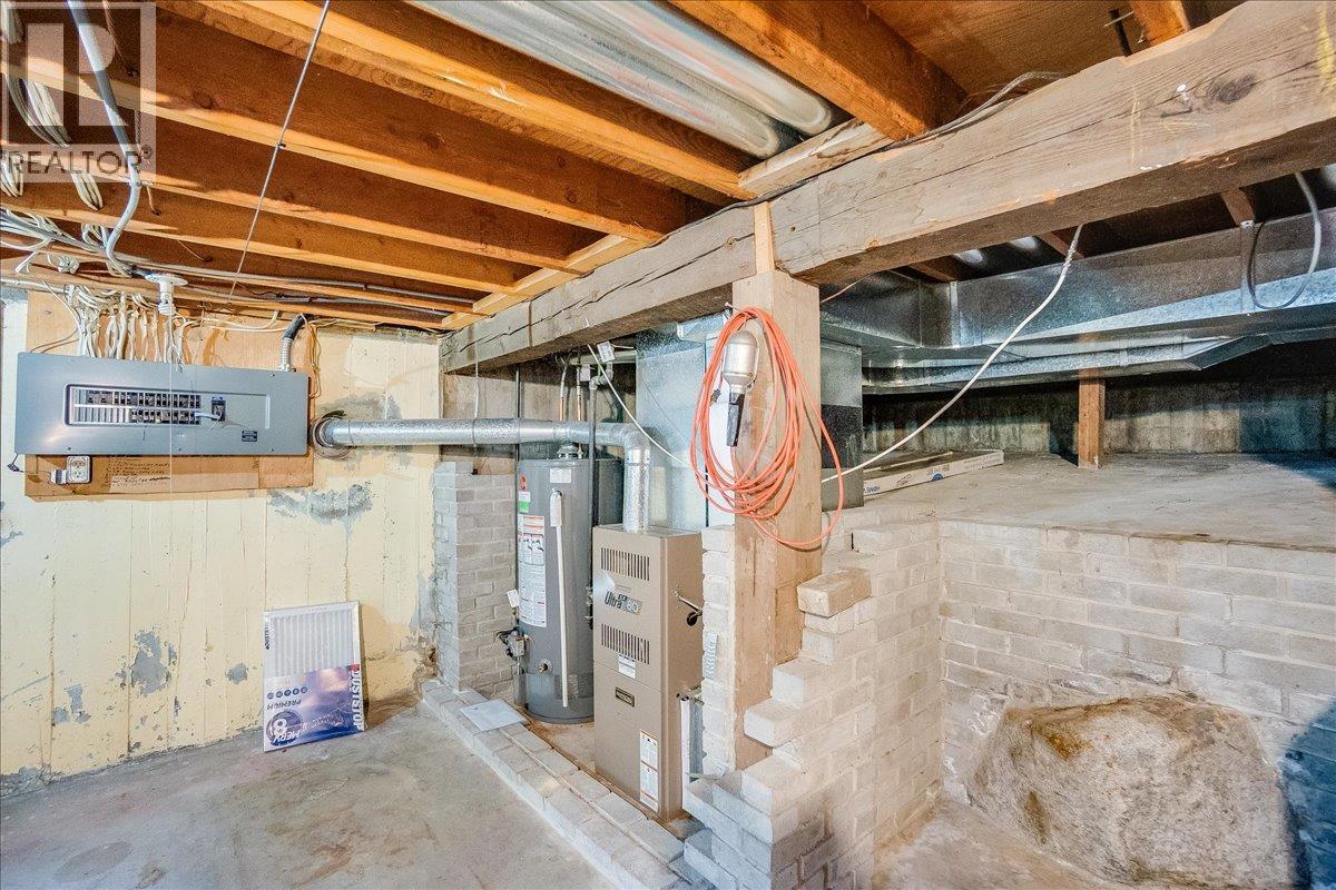 821 Gordon Street - 58