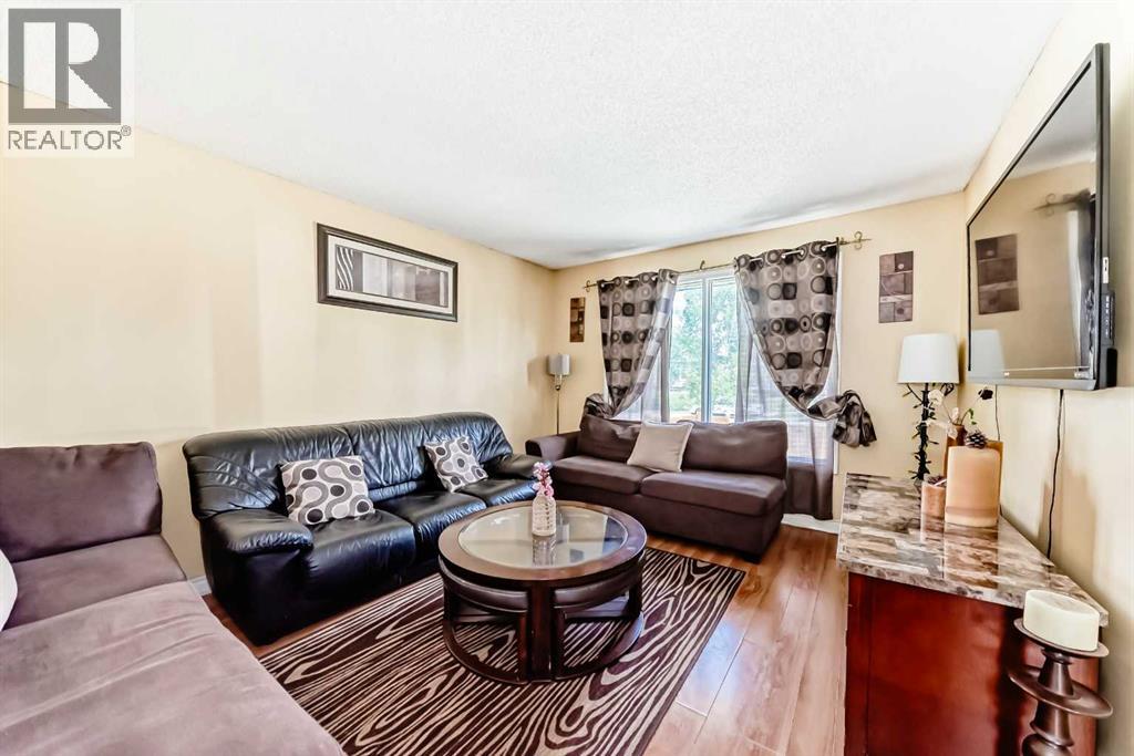 Single Family House for Sale in   Street NE Temple Calgary 