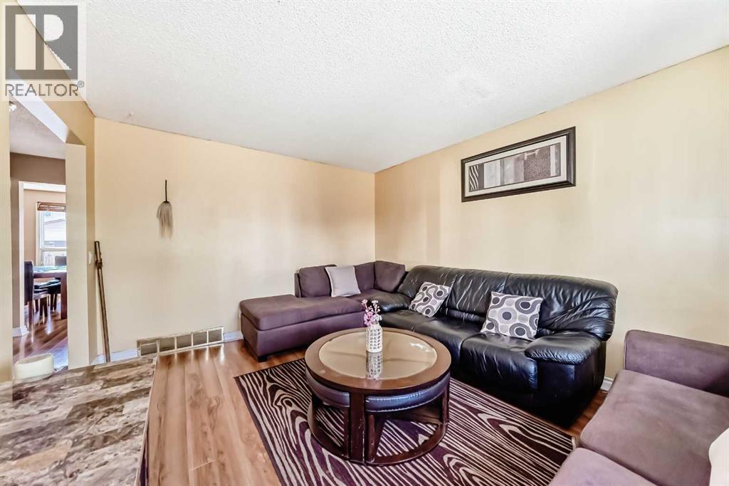 Single Family House for Sale in   Street NE Temple Calgary 