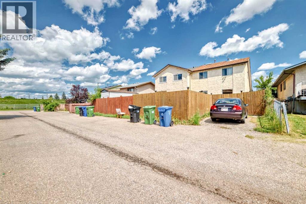 Single Family House for Sale in   Street NE Temple Calgary 